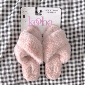 NWT Kooba Pink Memory Foam Slippers